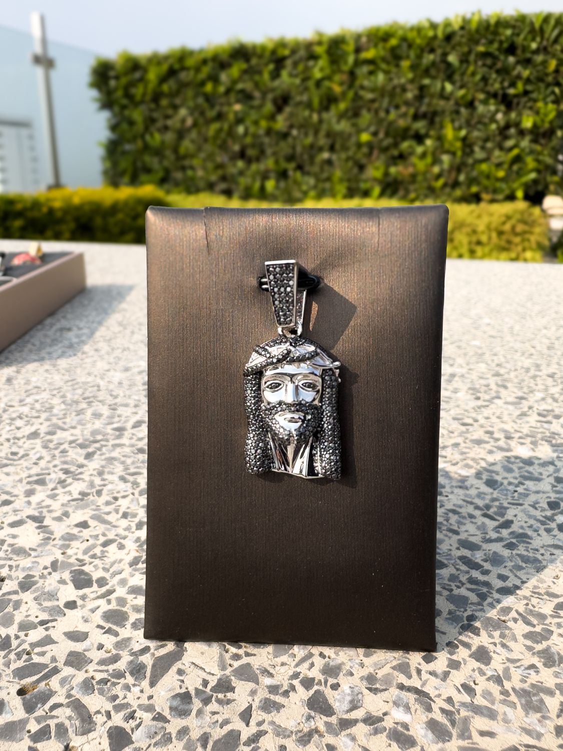 Dije Rostro de Jesús Diamantado Negro en Plata 925