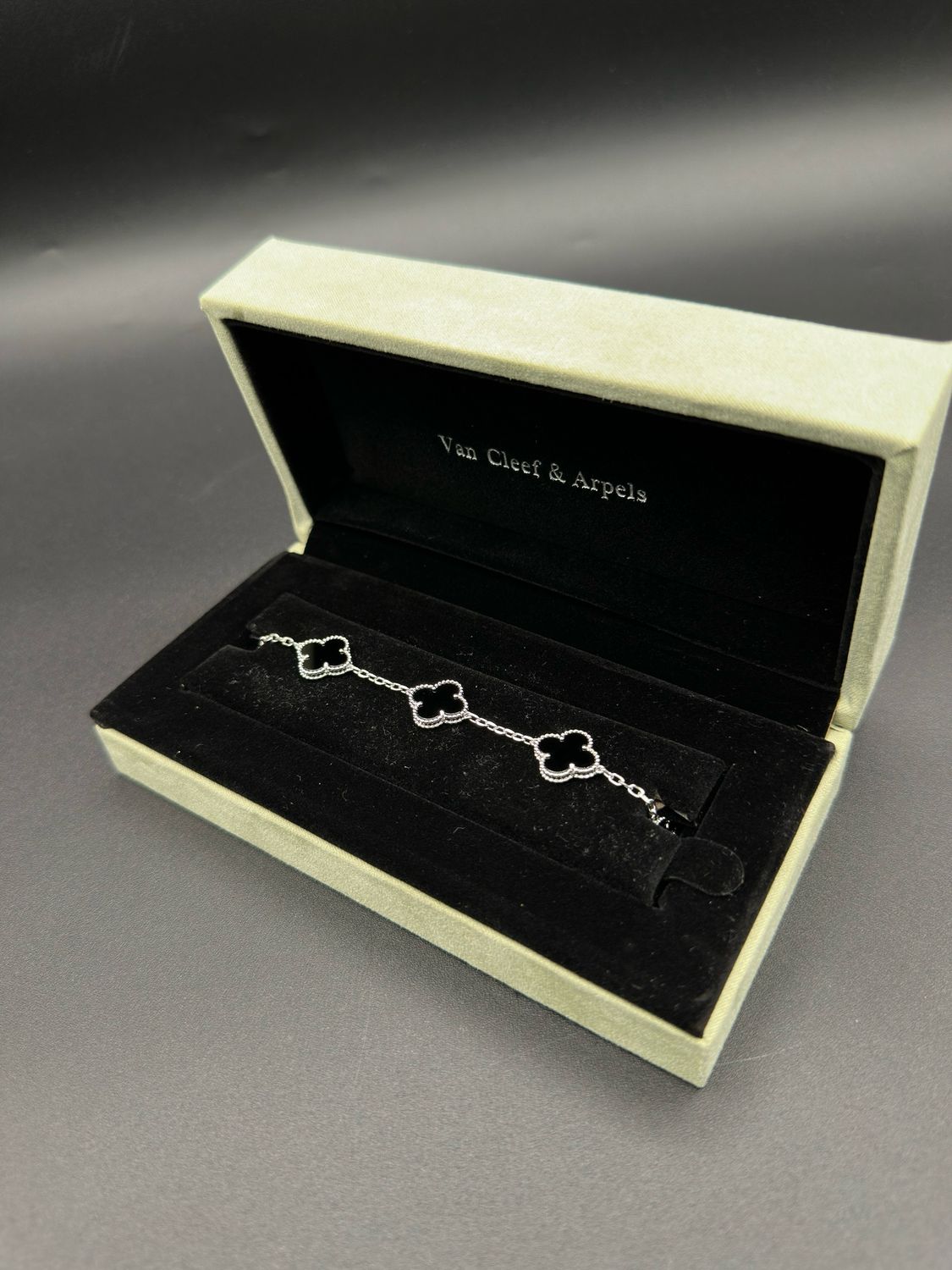 Pulsera Trébol Negro Estilo Van Cleef en Plata 925 – 18cm