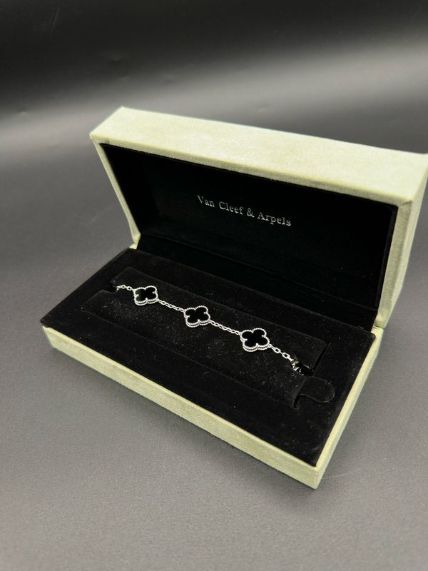Pulsera Trébol Negro Estilo Van Cleef en Plata 925 – 18cm