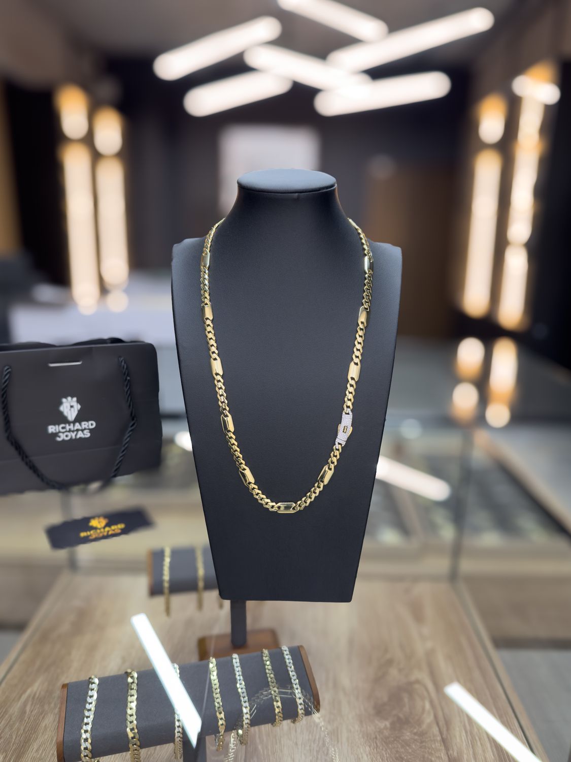 Cadena Mónaco Shade en Oro 10k – 6.5mm / 56.5cm