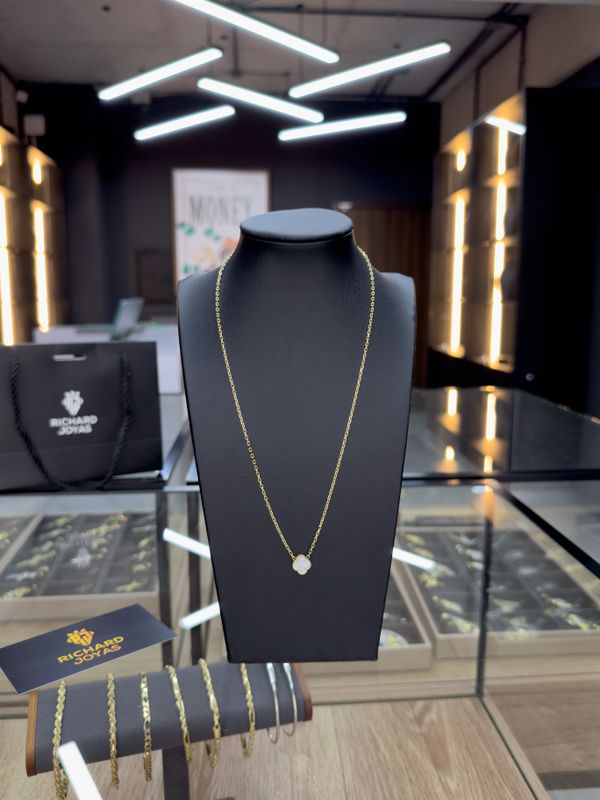 Cadena Van Cleef con Trébol Nácar en Oro 10k – 10mm / 45cm