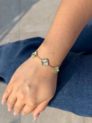 Pulsera Van Cleef con Trébol en Oro 10k – 14mm / 18cm