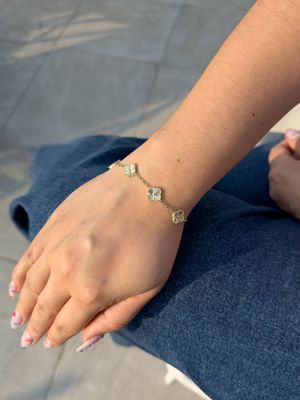 Pulsera Van Cleef con Trébol en Oro 10k – 10mm / 18cm