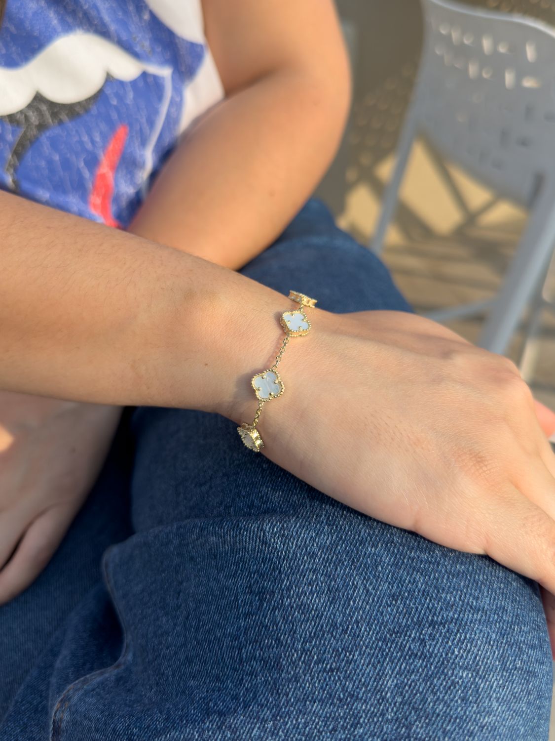 Pulsera Van Cleef con Trébol de Nácar en Oro 10k – 10mm / 18cm