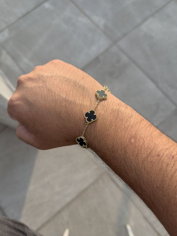 Pulsera Van Cleef con Trébol Negro en Oro 10k – 14mm / 21cm