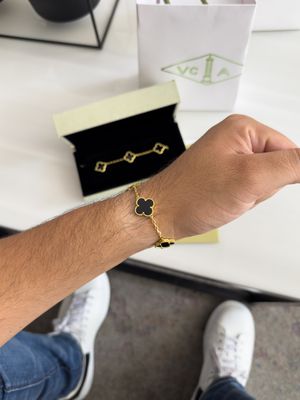 Pulsera Trébol Negra 15mm Estilo Van Cleef en Plata 925 con Baño de Oro 18k – 21cm
