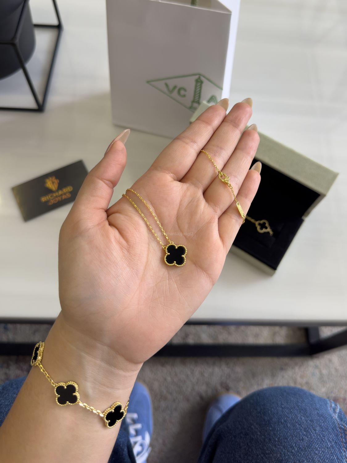 Cadena Trébol Negro – Estilo Van Cleef en Plata 925 con Baño de Oro 14k (15mm / 45cm)