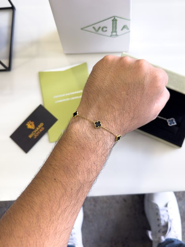 Pulsera Estilo Van Cleef &amp; Arpels en Plata 925 con Baño de Oro 18k – Trébol Negro de 9mm X 21cm *NO INCLUYE CAJA*