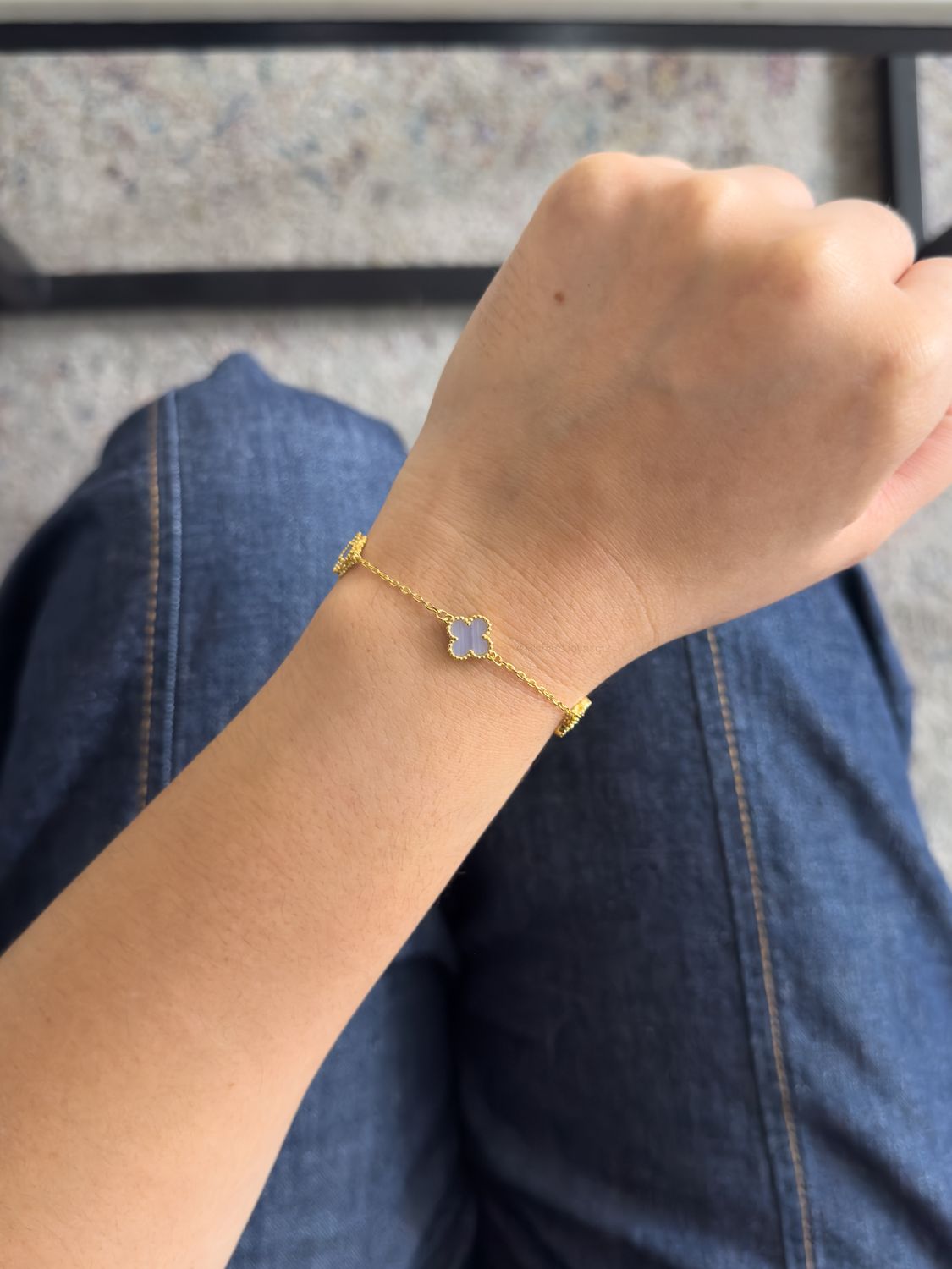 Pulsera Trébol Lila 9mm Estilo Van Cleef en Plata 925 con Baño de Oro 18k – 18cm *NO INCLUYE CAJA*