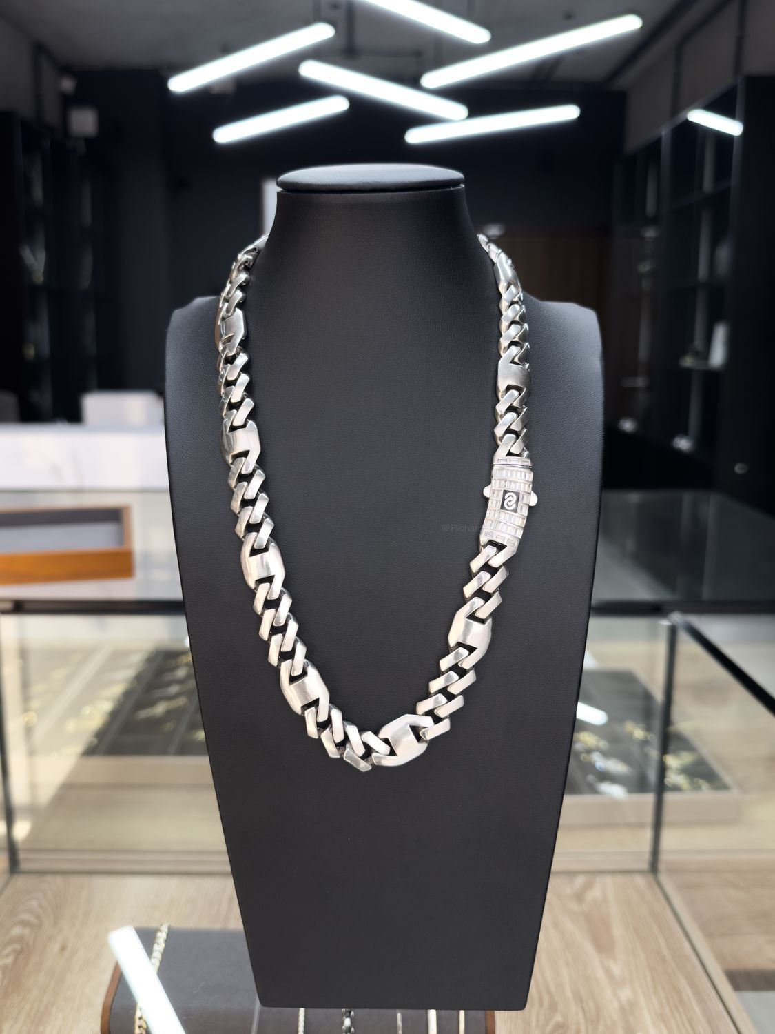 Cadena Edge Shade en Plata Italiana 925 – 50cm / 13mm de grosor