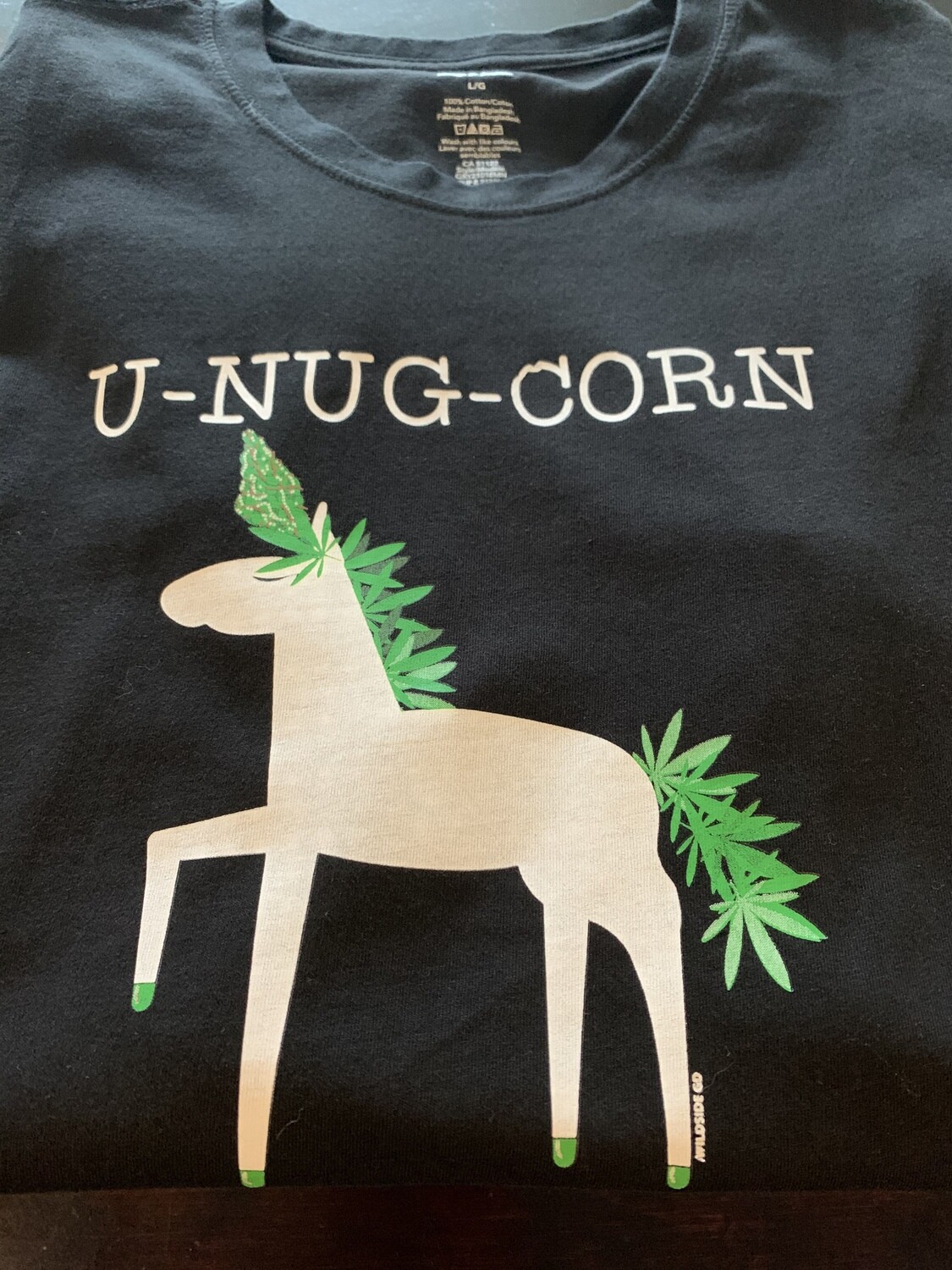 UNIsex T-shirt/black/front print