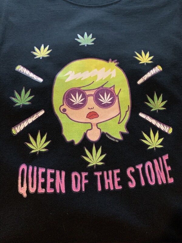 Womens black tshirt/ large/ front image