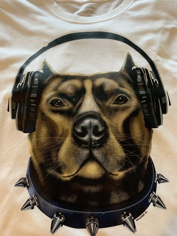 Unisex Tshirt white/ front print/ dog with headphones