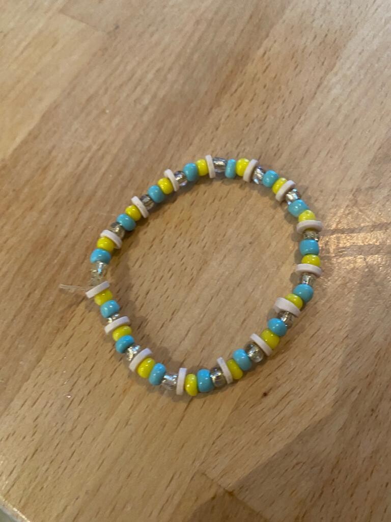 armband roze blauw goud geel