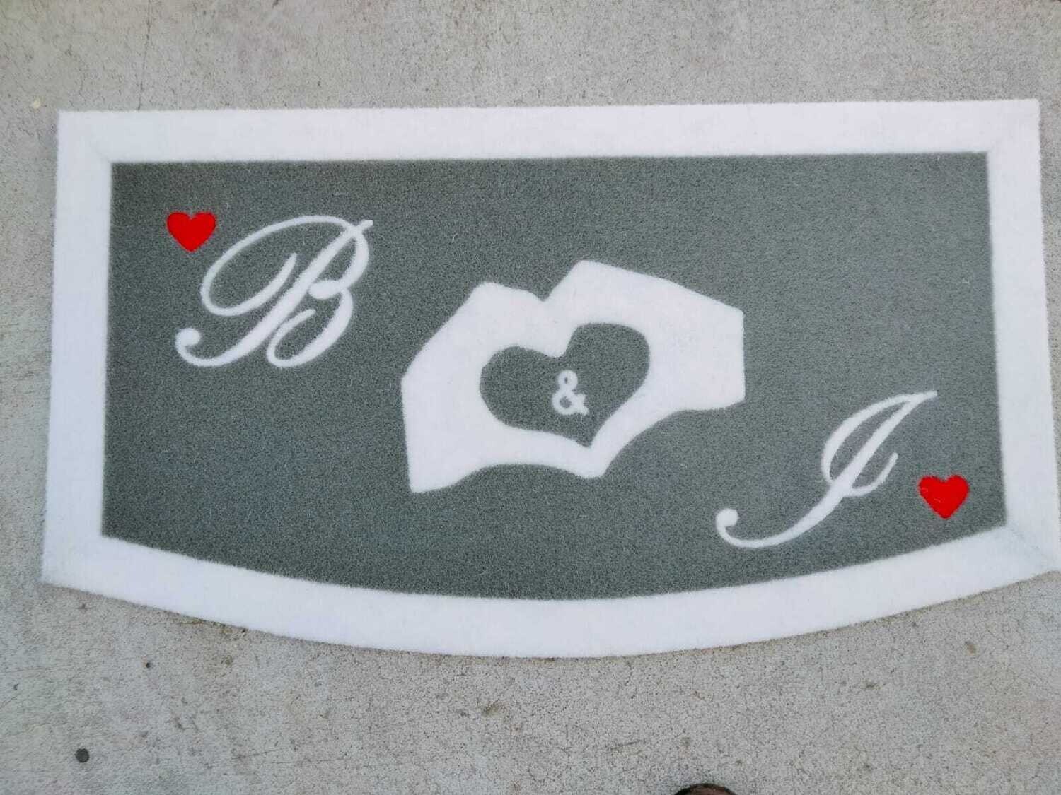Zerbino personalizzato intarsiato con cuore con iniziali