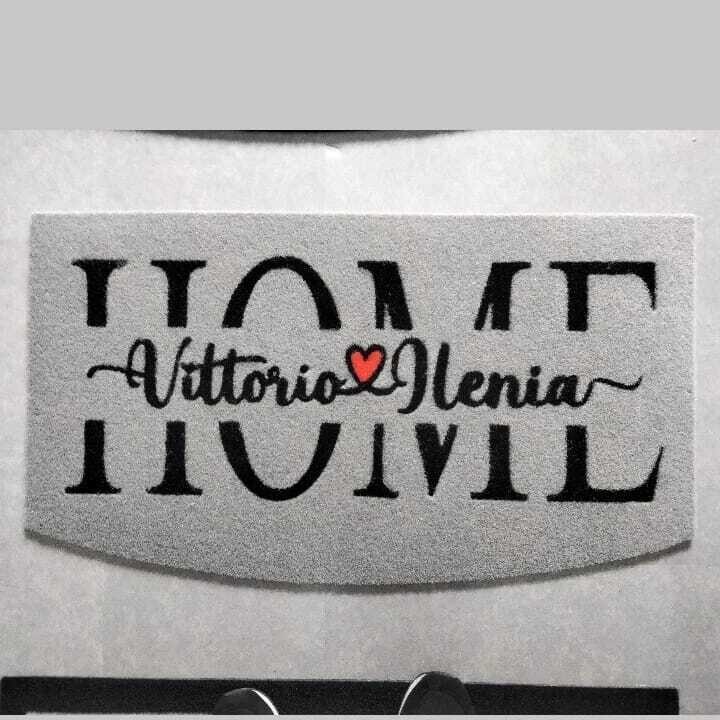 Zerbino personalizzato intarsiato modello home con nomi
