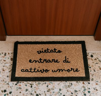 Zerbino simpatico vietato entrare di cattivo umore