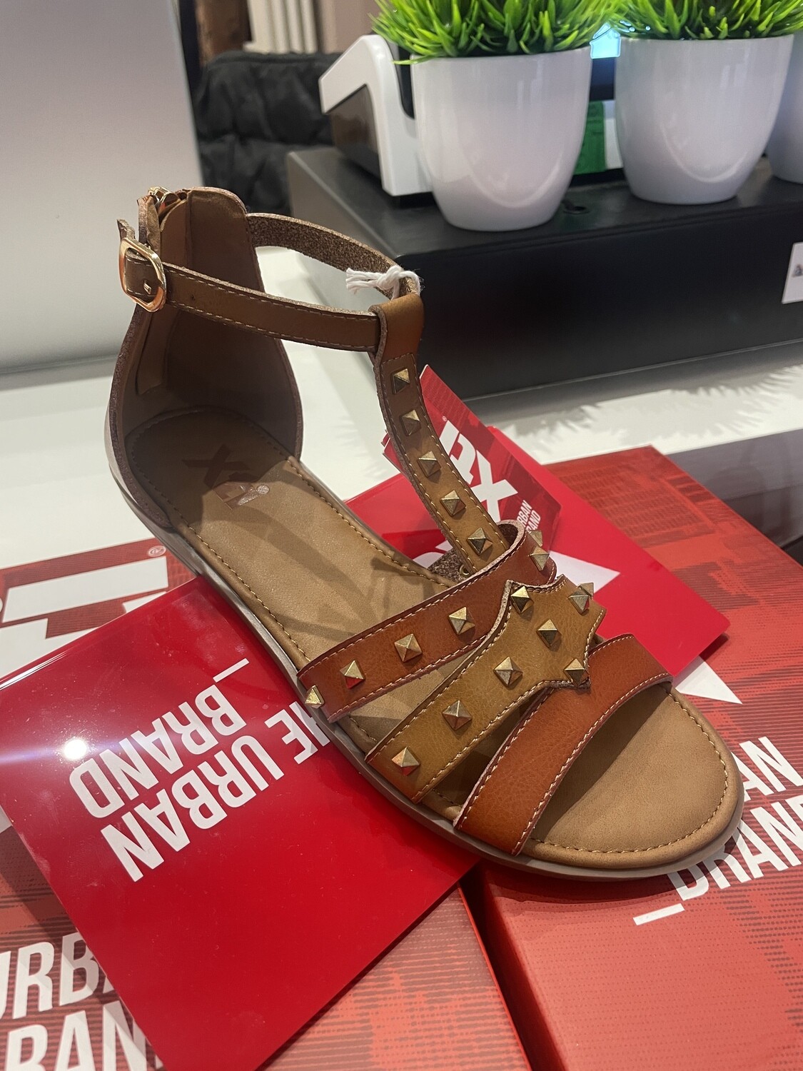 XTI SANDALI BORCHIE TRIS, COLORE: CAMEL, NUMERO: 36
