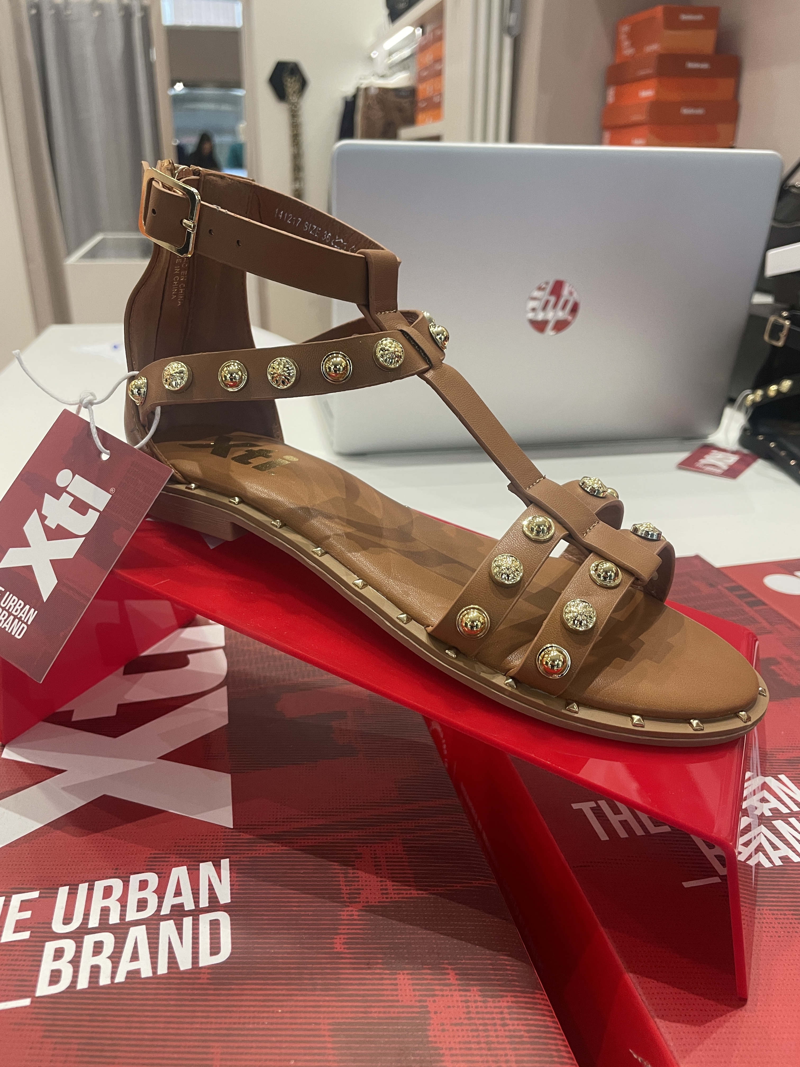 XTI SANDALI BORCHIE BIS