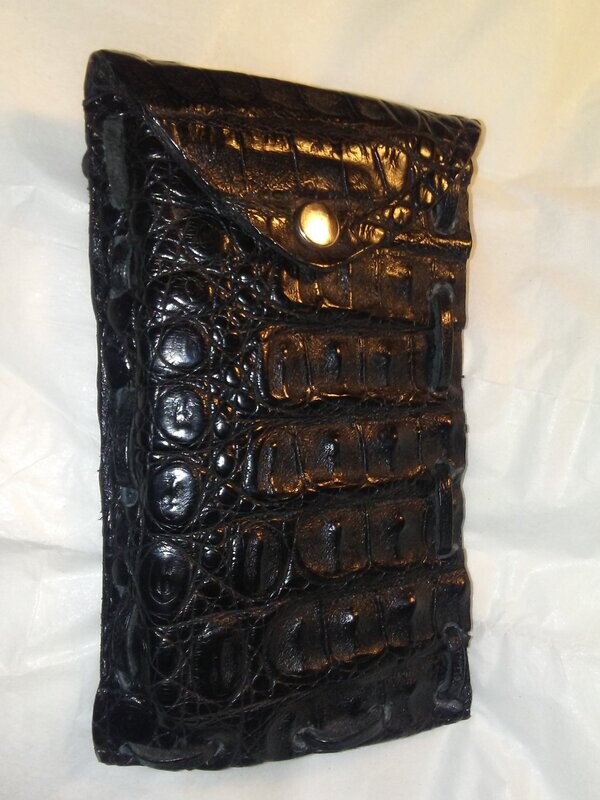 alligator phone case
