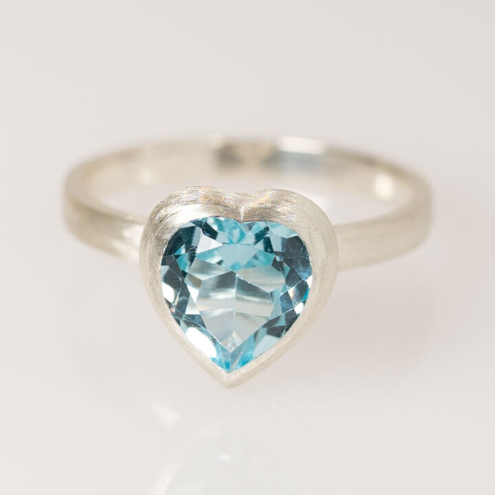 アニー・リング（ブルー・トパーズ）