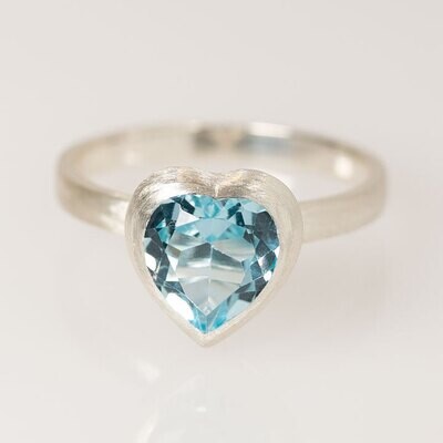 アニー・リング（ブルー・トパーズ）