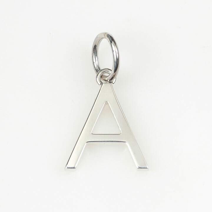 アルファベット・チャーム［A］