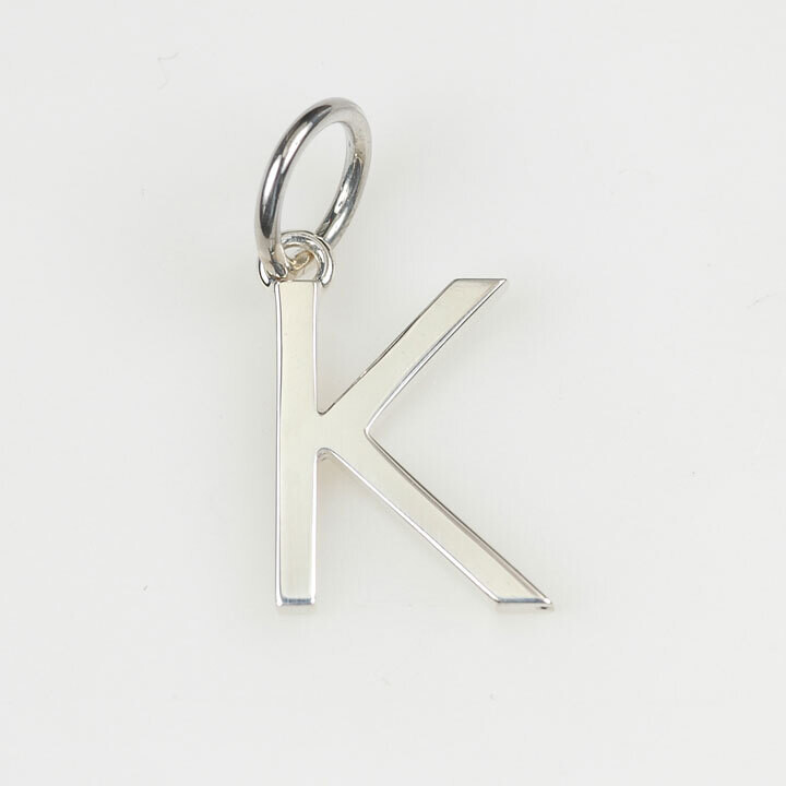 アルファベット・チャーム［K］