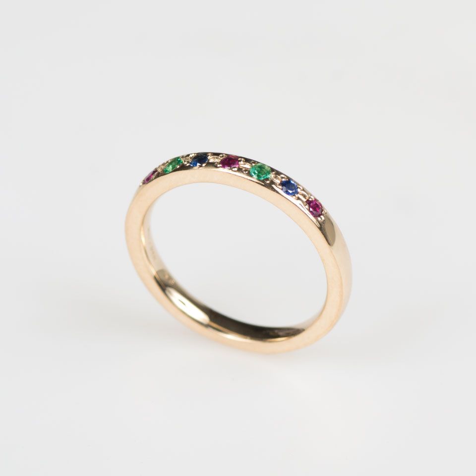 アベニュー・ピンキー・リング［Holiday 2025］