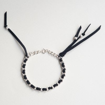 レザー・オン・シルバー・ブレスレット