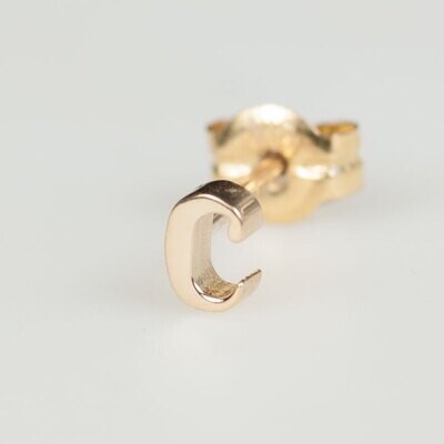 アルファベット・ピアス［C］