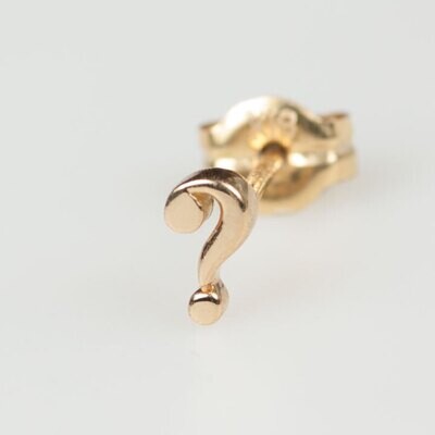 アルファベット・ピアス［？］