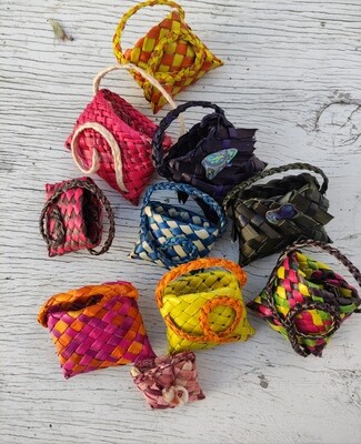 Ngā Pine/Brooches