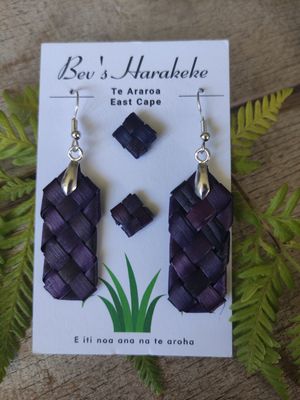 Shades of purple harakeke drop earrings, silver hooks with tapawhā studs