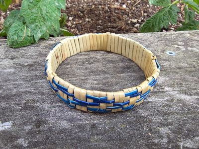 Natural &amp; Blue toned harakeke bangle