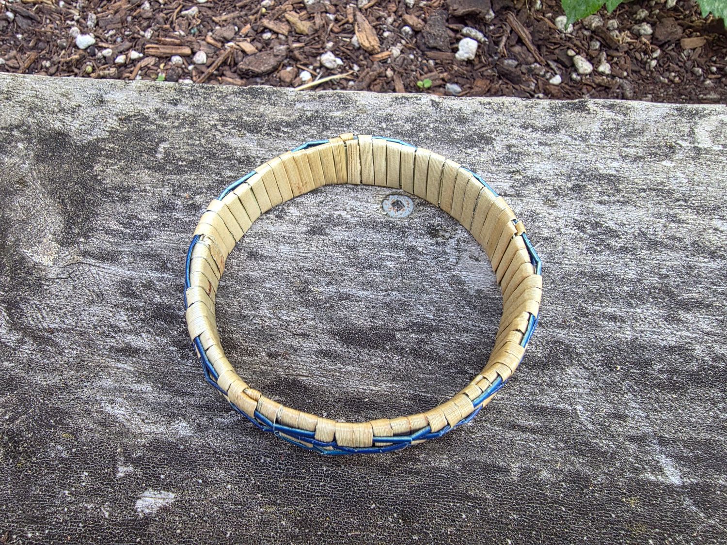Natural &amp; Blue toned harakeke bangle