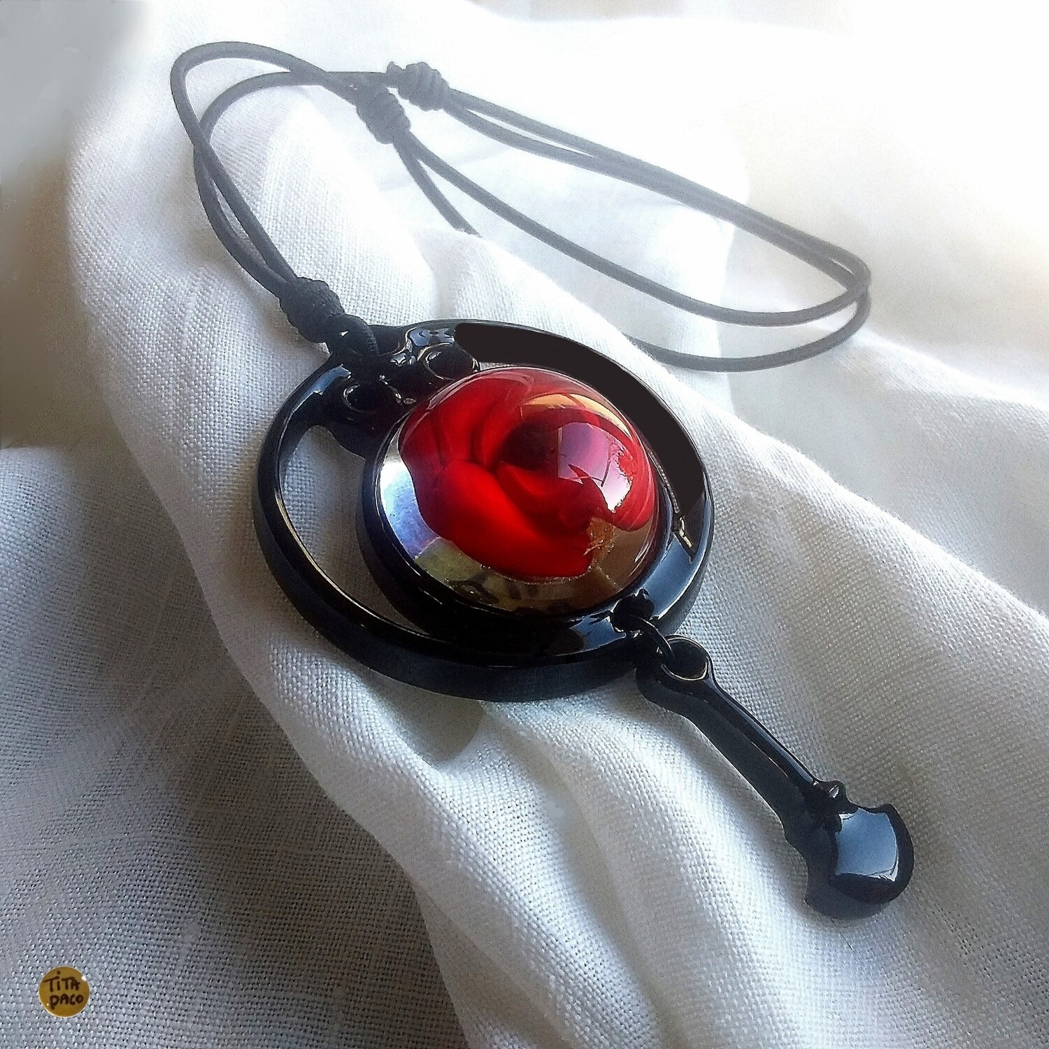 Collier fleur rouge Art Nouveau 