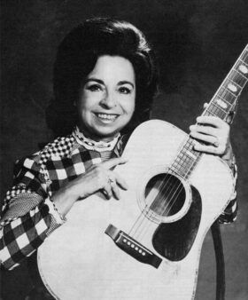 Wilma Lee Cooper