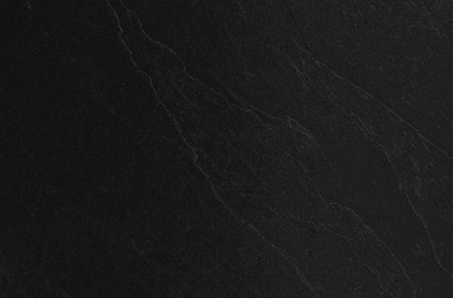 MUSTANG BLACK 12 x 24