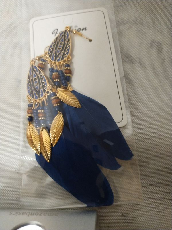 Fashion Dangle Earrings w/ All Dark Blue Feathers
