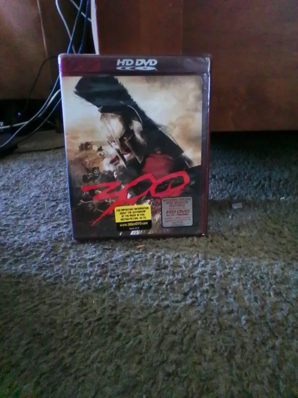 300 SEALED Combo HD DVD and Standard DVD) - HD DVD - SEALED