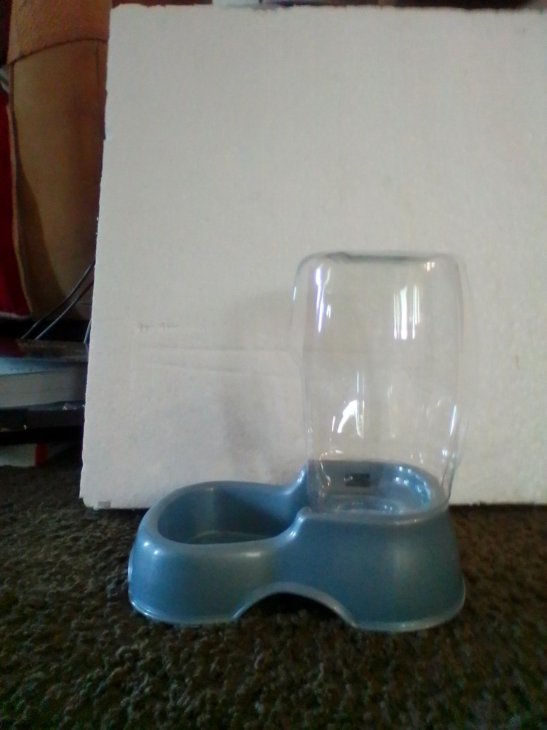 Petmate Pet Cafe Ash Blue Gravity Waterer .25 Gallon For Cats Dogs Easy To Clean