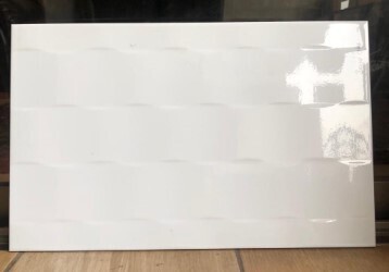 $ 8.990 M2 CERAMICA BLANCO OLAS L254009 25X40 CM  CAJA 1.5 M2