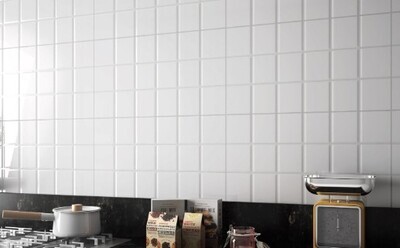 $ 8.990 M2   CERAMICA AZULEJO BL 73018                     32X58  CMS                   CAJA 2.02 M2