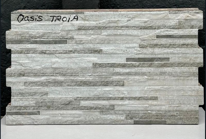 $ 12.990 M2 FACHALETA  GRES PORCEL. OASIS TROIA 31X54 CMS  CAJA 1,51 M2