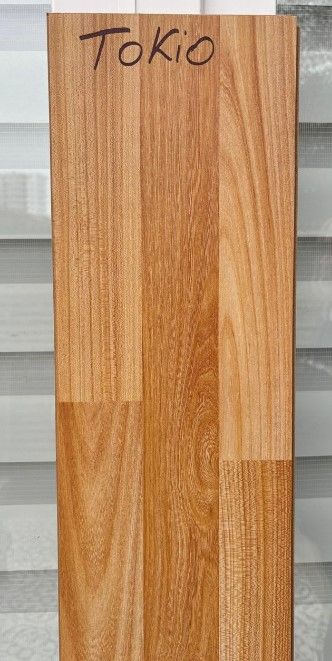 $9.990 M2  PISO FLOTANTE  8.0 MM TOKIO 20 CM X 1.2 MT CAJA RINDE 2,44 M2