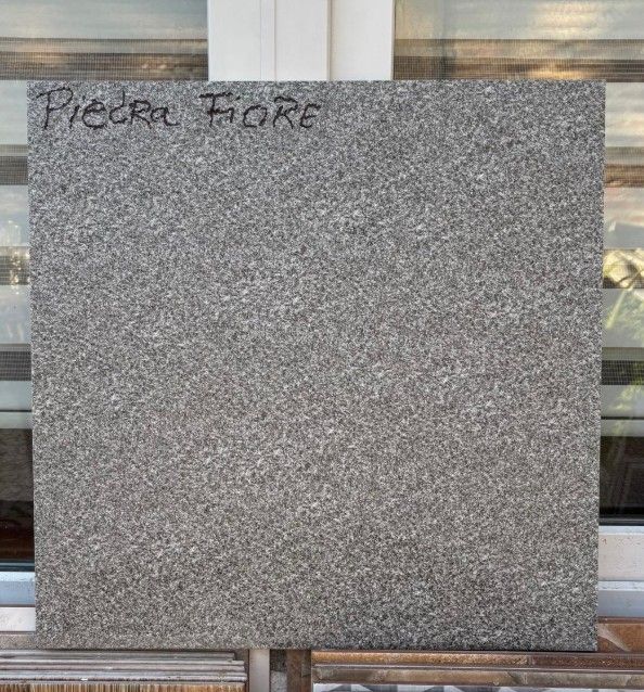 $ 16.990  M2 PORCELANATO PIEDRA FIORE 60x60 CMS                                        CAJA 1,44 M2