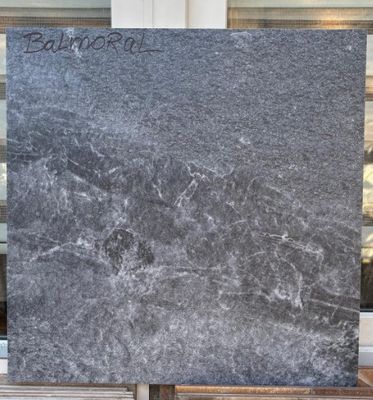 $ 16.990  M2 PORCELANATO PIEDRA BASALTO  60X60 CMS                                        CAJA 1,44 M2