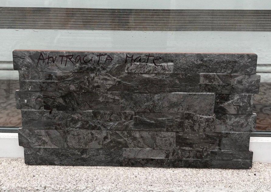 $ 14.990 M2 FACHALETA GRES FLANDES ANTRACITA MATE  25X50 CMS  CAJA 1,50 M2