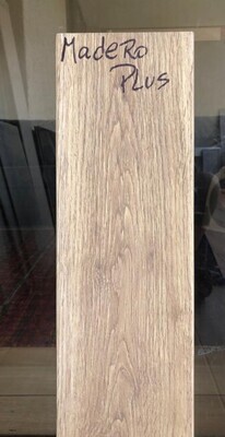 $ 10.990 M2 GRES CERAMICO MADERO PLUS 15,4X60 CMS    CAJA 1,56 M2
